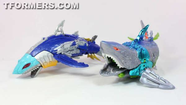 Transformers Generations Sky Byte Toy Voyager Class Action Figure Review And Images  (20 of 29)
